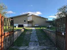 Foto VILLA di 6 vani e di 300 mq (SORANO) rif. VILLABRI