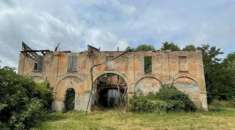 Foto Villa di 600 m in vendita a Casalecchio di Reno