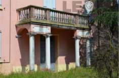 Foto Villa di 660 m con pi di 5 locali in vendita a Vignola