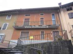 Foto Villa di 80 m con 3 locali in vendita a Gorno