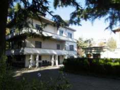 Foto Villa di 800 m con pi di 5 locali in vendita a Reggio Emilia