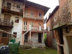 Foto Villa di 90 m con 4 locali in vendita a Lozzolo