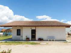 Foto Villa in Strada Colle d'Alba di Levante