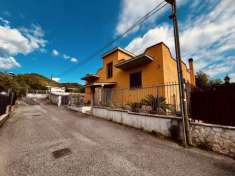 Foto Villa in Strada Collenocello