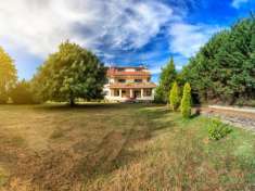 Foto Villa in Strada Provinciale Claudia Briaccianese