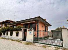 Foto Villa in Vendita, 2 Locali, 1 Camera, 83 mq (GAMBOLO')