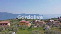 Foto Villa in Vendita, 3 Locali, 250 mq (Monte Maderno)