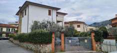 Foto VILLA in Vendita, 350 mq, PESCIA