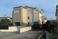 Foto Villa in Vendita, 5,5 Locali, 125 mq, San Vendemiano