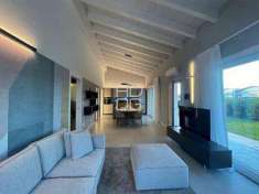 Foto Villa in Vendita, 5 Locali, 200 mq, Puegnago sul Garda (Castello