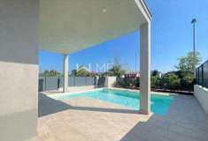 Foto Villa in Vendita, 5 Locali, 210 mq, Sirmione