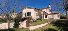 Foto Villa in Vendita, 6 Locali, 170 mq, Gualdo Cattaneo (Collesecco)