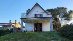Foto Villa in Vendita, 6 Locali, 228 mq, Castelletto sopra Ticino