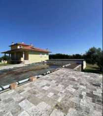 Foto Villa in Vendita, pi di 6 Locali, 1000 mq, Montefiascone