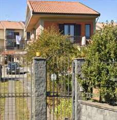 Foto Villa in Vendita, pi� di 6 Locali, 137 mq, Mascalucia