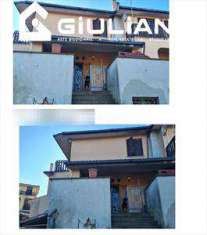 Foto Villa in Vendita, pi� di 6 Locali, 185 mq, Ardea