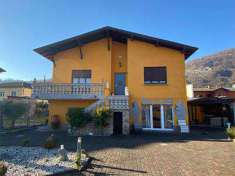 Foto Villa in Vendita, pi di 6 Locali, 190 mq, Lavena Ponte Tresa