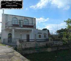 Foto Villa in Vendita, pi di 6 Locali, 2 Camere, 115 mq (OSTUNI)