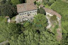 Foto Villa in Vendita, pi di 6 Locali, 2150 mq, Lucca (Ponte a Moria