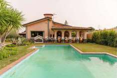 Foto Villa in Vendita, pi di 6 Locali, 230 mq, San Giovanni la Punta
