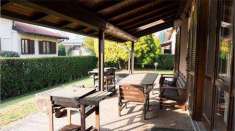 Foto Villa in Vendita, pi di 6 Locali, 237 mq, Vedano Olona