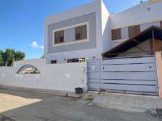Foto Villa in Vendita, pi di 6 Locali, 240 mq, Casarano