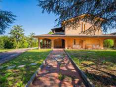 Foto Villa in Vendita, pi di 6 Locali, 247 mq, Albinea (Albinea Cent