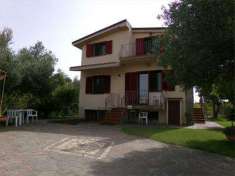 Foto Villa in Vendita, pi di 6 Locali, 250 mq, Elmas