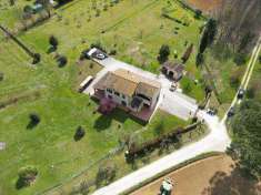 Foto Villa in Vendita, pi di 6 Locali, 270 mq (Ponsacco)