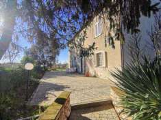 Foto Villa in Vendita, pi di 6 Locali, 270 mq (San Giuliano Terme)