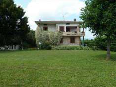 Foto Villa in Vendita, pi di 6 Locali, 288 mq, Porcari