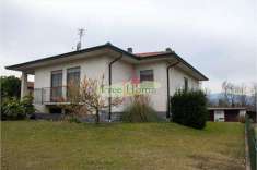 Foto Villa in Vendita, pi di 6 Locali, 295 mq, Brebbia