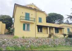 Foto Villa in Vendita, pi di 6 Locali, 295 mq, Marino