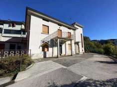 Foto Villa in Vendita, pi di 6 Locali, 296 mq, Lumezzane