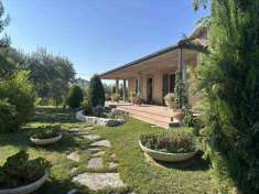 Foto Villa in Vendita, pi di 6 Locali, 3 Camere, 180 mq (BELVEDERE O