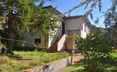 Foto Villa in Vendita, pi di 6 Locali, 3 Camere, 200 mq (SANTA LUCE