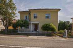 Foto Villa in Vendita, pi� di 6 Locali, 3 Camere, 274 mq (GABIANO)