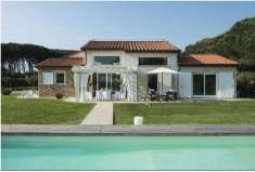Foto Villa in Vendita, pi di 6 Locali, 3 Camere, 310 mq (CECINA)