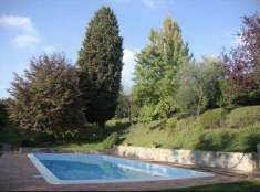 Foto Villa in Vendita, pi di 6 Locali, 3 Camere, 360 mq (SARZANA)