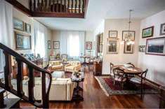 Foto Villa in Vendita, pi di 6 Locali, 300 mq, Montecatini Terme