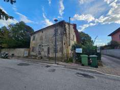Foto Villa in Vendita, pi di 6 Locali, 300 mq, Montemarciano