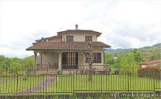 Foto Villa in Vendita, pi di 6 Locali, 310 mq, Mulazzo