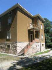 Foto Villa in Vendita, pi di 6 Locali, 324 mq, Assisi (Petrignano)