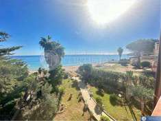 Foto Villa in Vendita, pi di 6 Locali, 350 mq, Avola (Gallina)