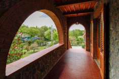 Foto Villa in Vendita, pi di 6 Locali, 350 mq (Montalcino)