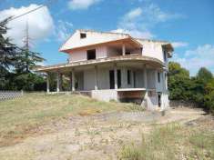 Foto Villa in Vendita, pi di 6 Locali, 362 mq (POLLUTRI)
