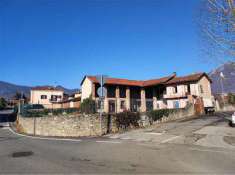 Foto Villa in Vendita, pi di 6 Locali, 385 mq, Frossasco