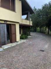 Foto Villa in Vendita, pi di 6 Locali, 398 mq, Tavullia