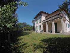 Foto Villa in Vendita, pi di 6 Locali, 4 Camere, 326 mq (CAPRAIA E L