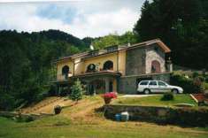 Foto Villa in Vendita, pi di 6 Locali, 4 Camere, 400 mq (RICCO' DEL